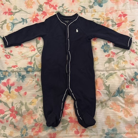 3 Ralph Lauren Long Sleeve Rompers. Footies. 3M - Picture 8 of 14